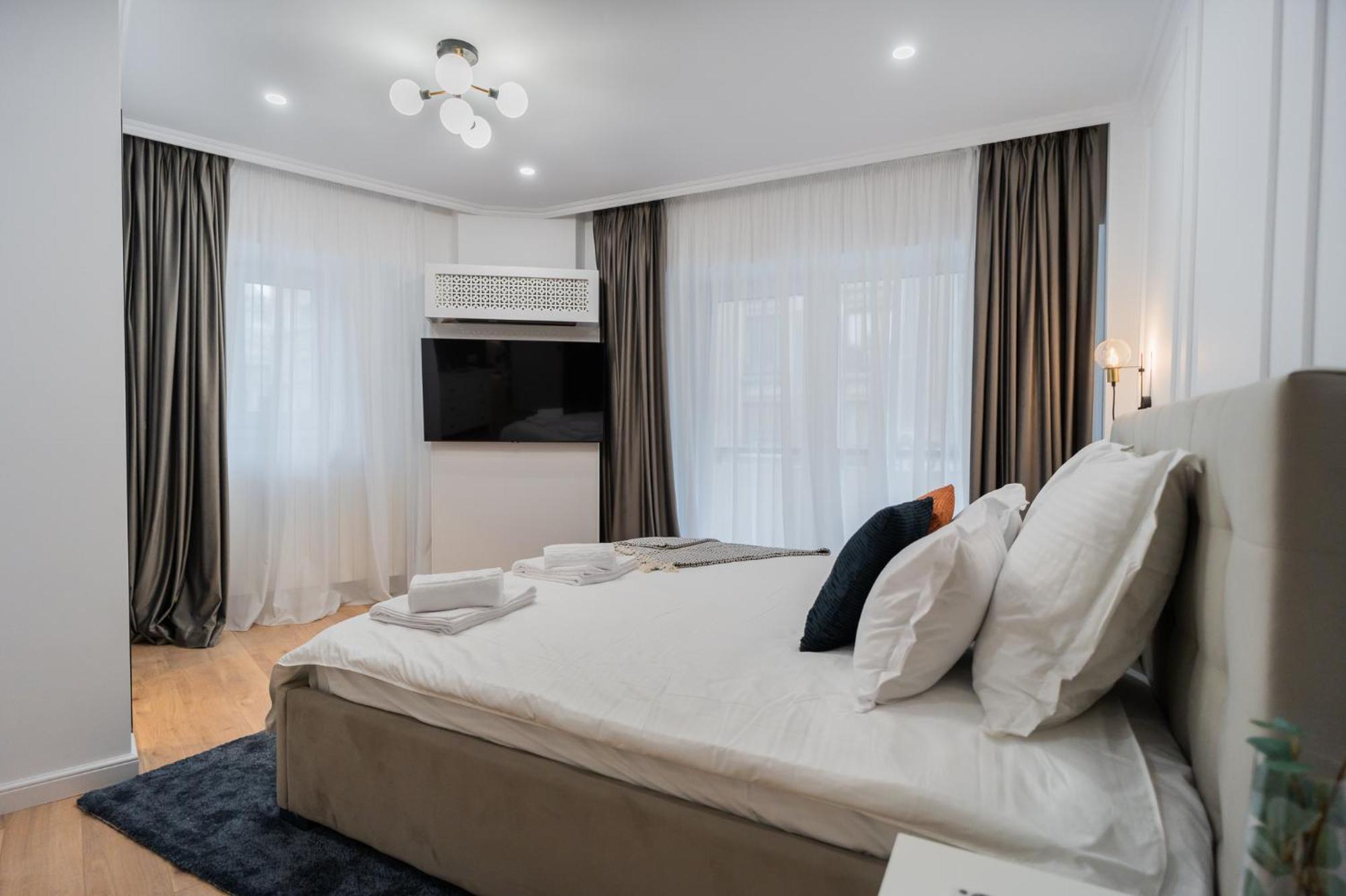 Urban Pearl - Old Town - Unique 4Br/3Ba Apartment Bucureşti Ngoại thất bức ảnh